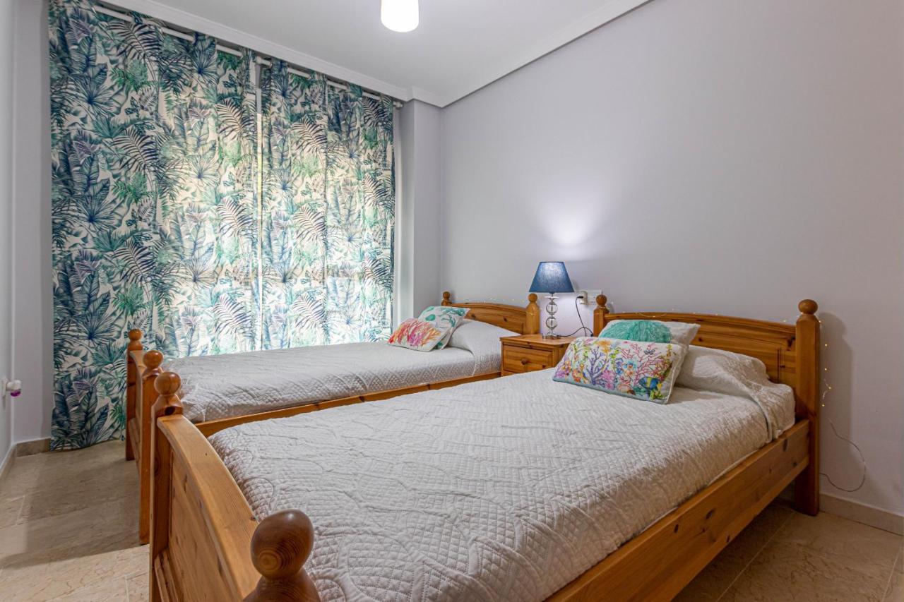 797 Holiday Rentals- Piso Con Amplia Terraza A Solo 1 Min De La Playa ベナルマデナ エクステリア 写真