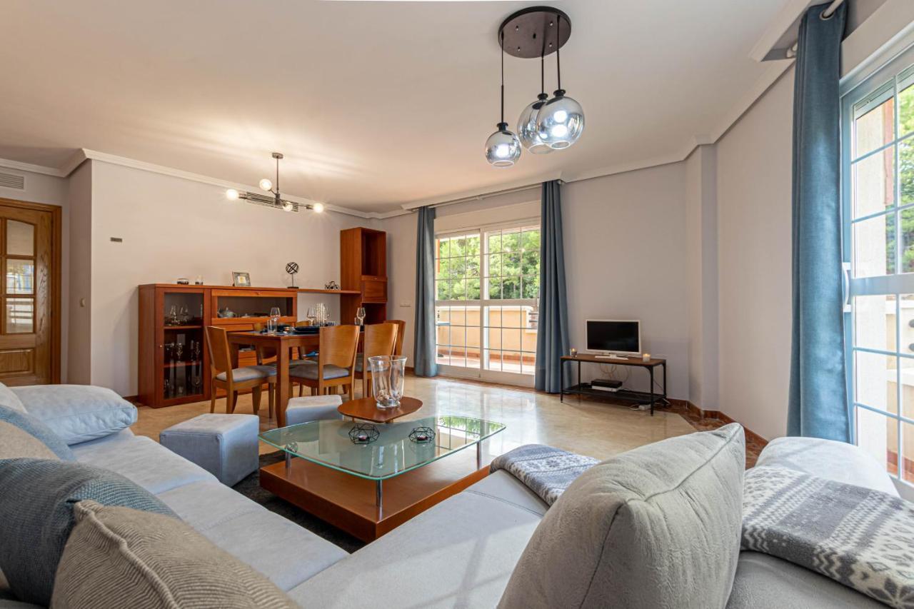 797 Holiday Rentals- Piso Con Amplia Terraza A Solo 1 Min De La Playa ベナルマデナ エクステリア 写真